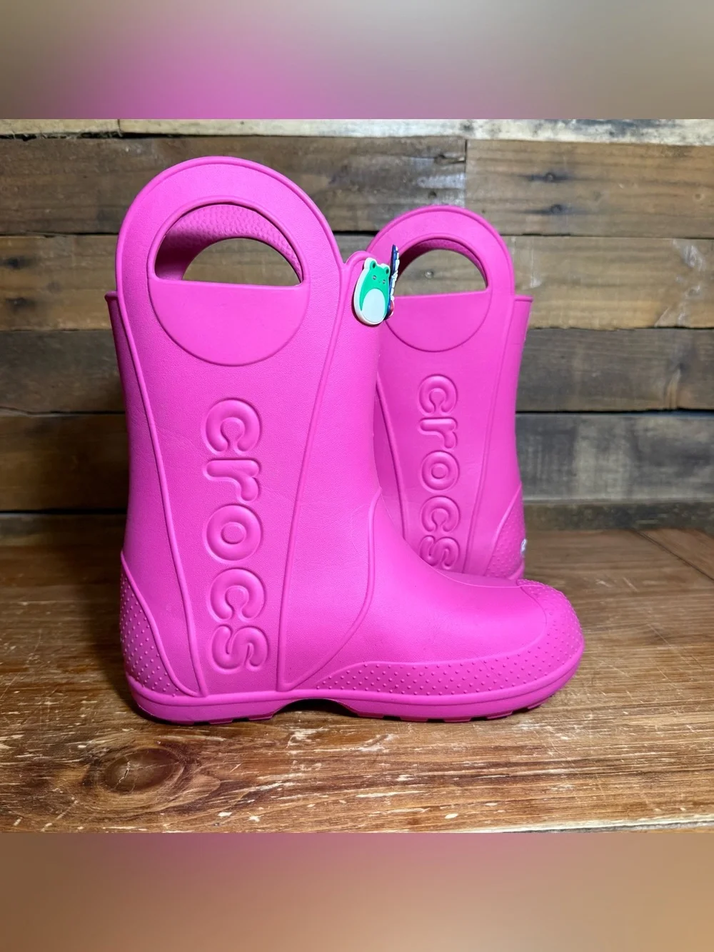 CROCS Girls Handle It Rain Boots Pink Waterproof Slip On Rubber Boots Size j2